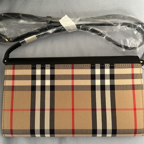 BURBERRY
Textured-leather and checked canvas shoulder bag - Picture 5 of 15